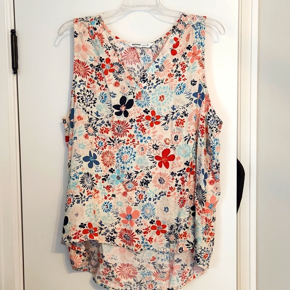 Adorable floral tank top